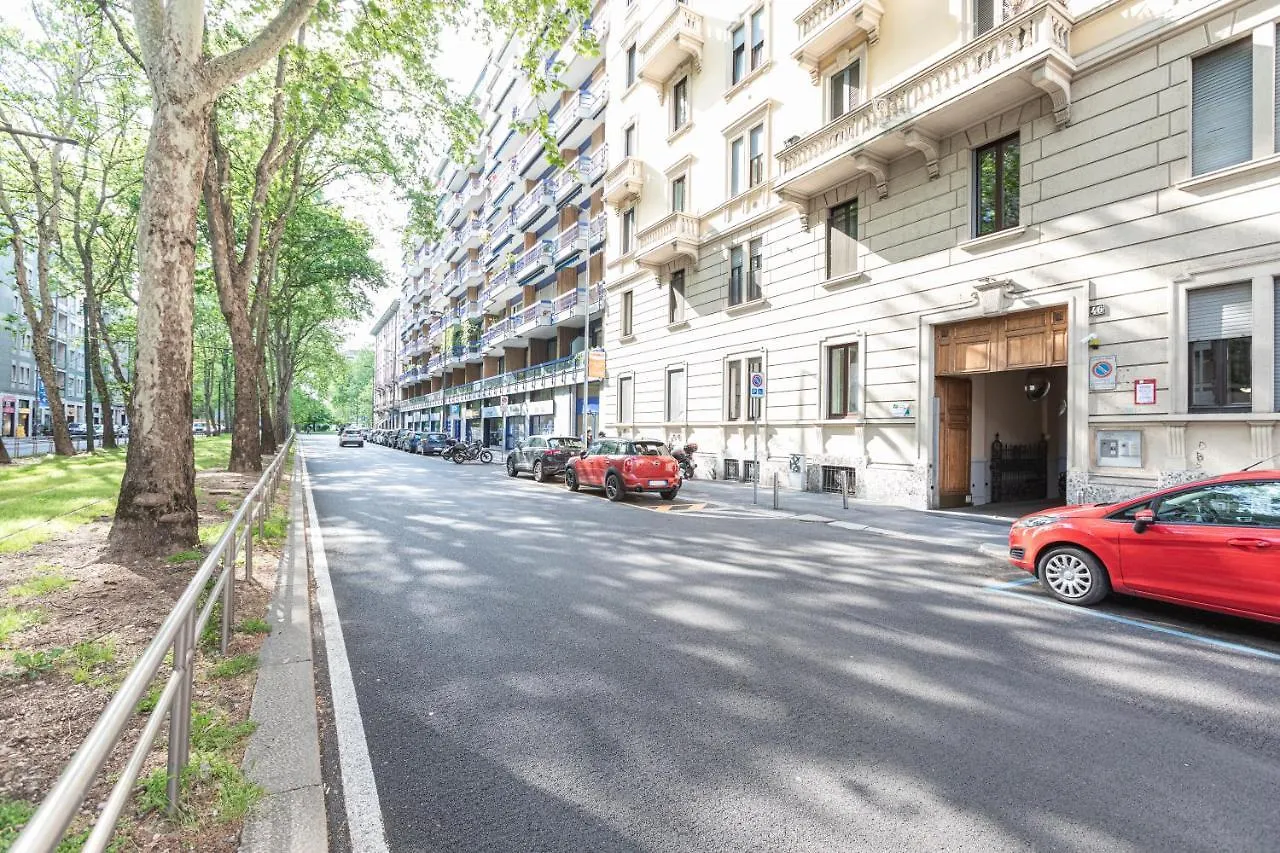 Sempione Split-Level Terrace Apartment - Top Collection Milan